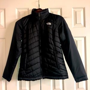The North Face CUB5 Mossbud Swirl Reversible Jacket in Black, size Medium